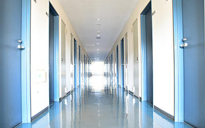 若草寮のコリドーの画像