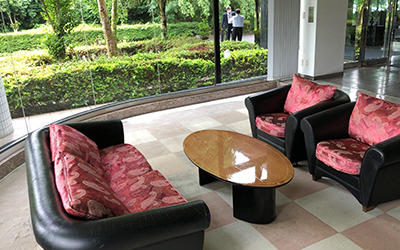 若草寮のロビーの画像