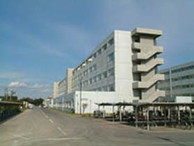 手前からA棟、B棟、C棟